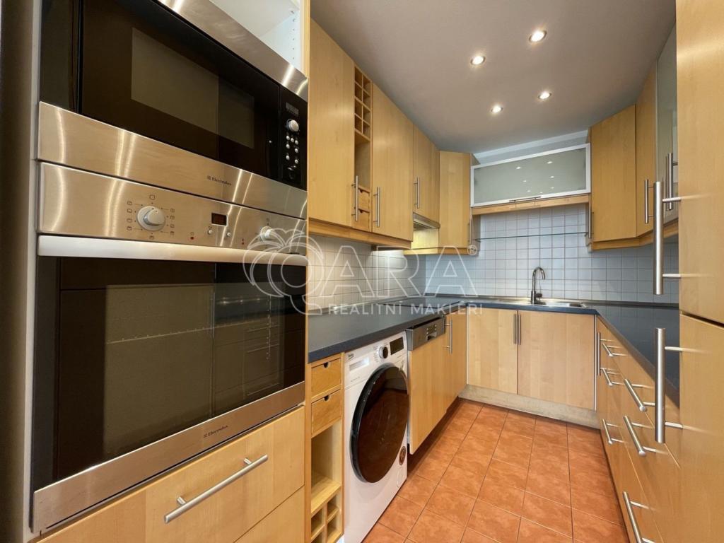 Pronájem bytu 3+kk 74 m2