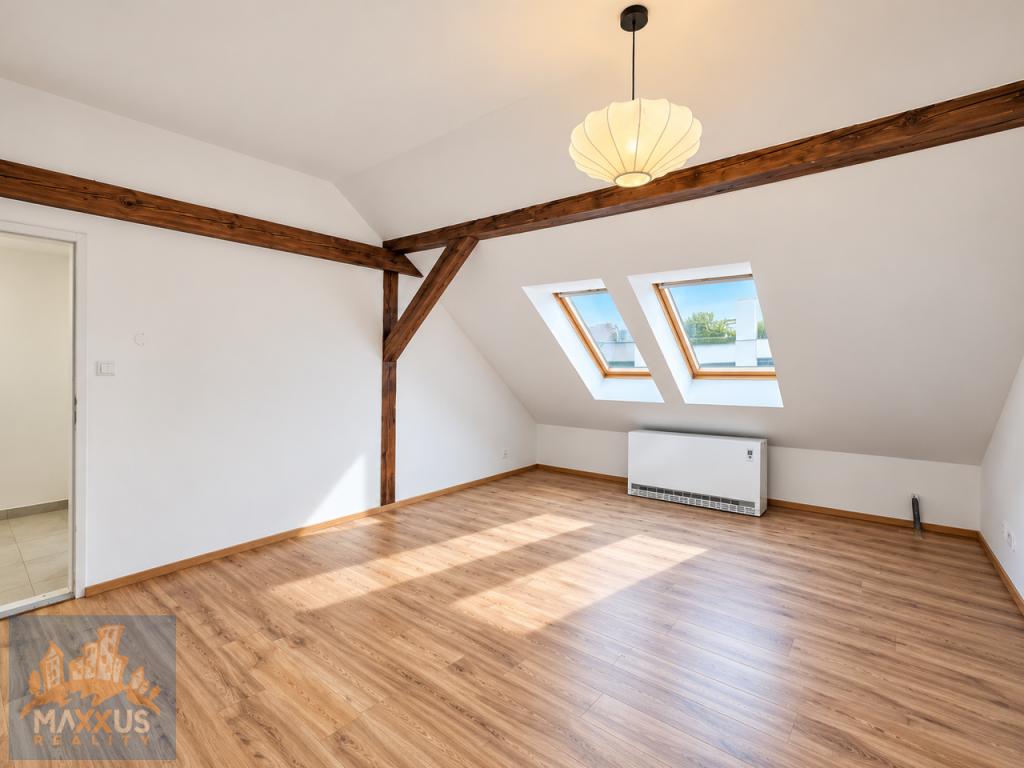 Pronájem bytu 2+kk 62 m2