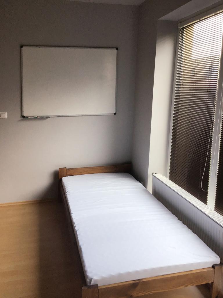 Spolubydleni bytu celý pokoj 1 m2