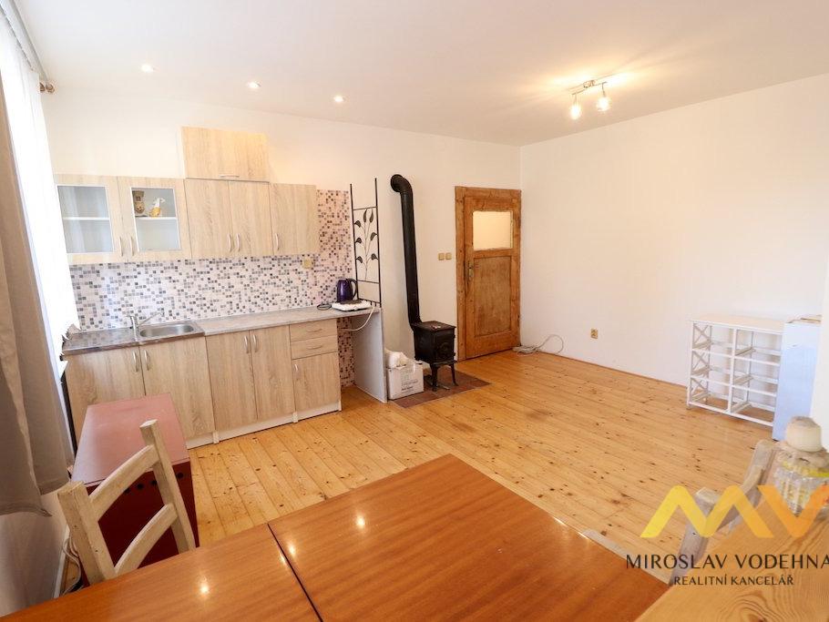 Pronájem bytu 1+kk 38 m2