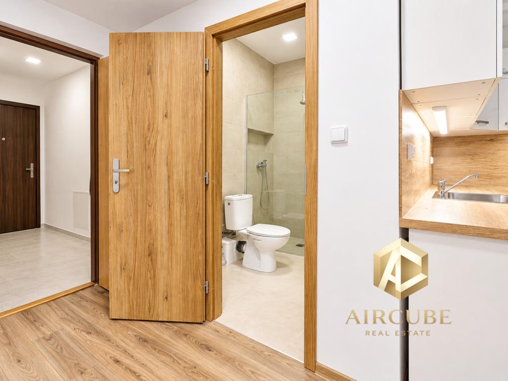 Pronájem bytu 2+kk 42 m2, Praha – náhled fotky 9