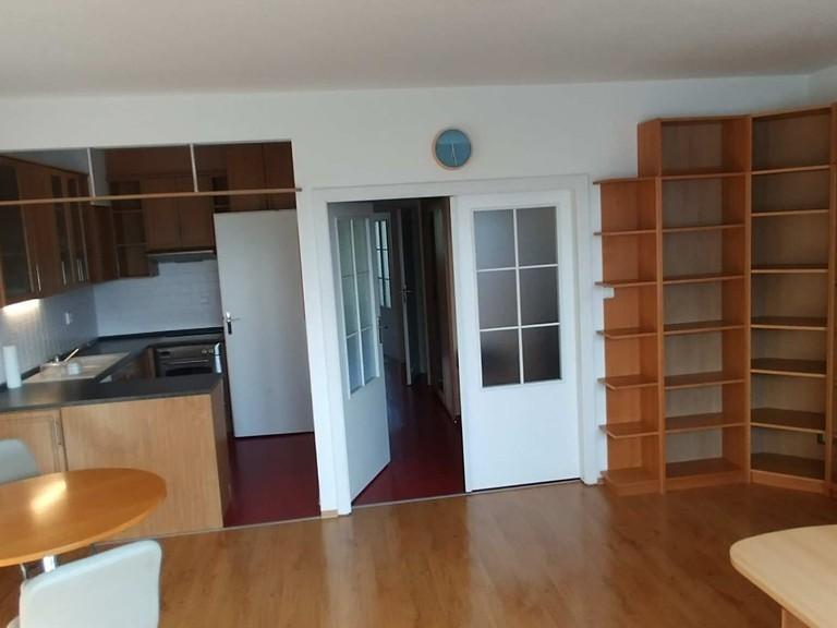 Listing 1