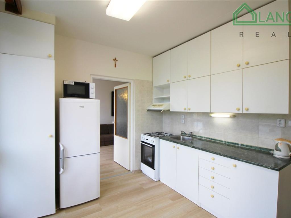 Pronájem 3+1, Brno - Záhřebská, 20000 Kč, 72 m2