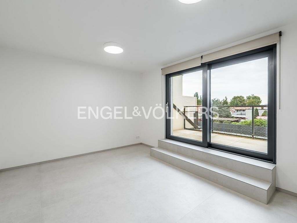 Pronájem bytu 2+kk 70 m2