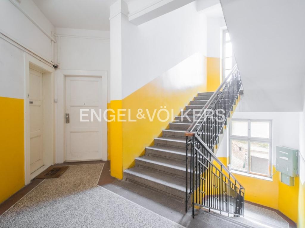 Pronájem bytu 1+1 70 m² – další