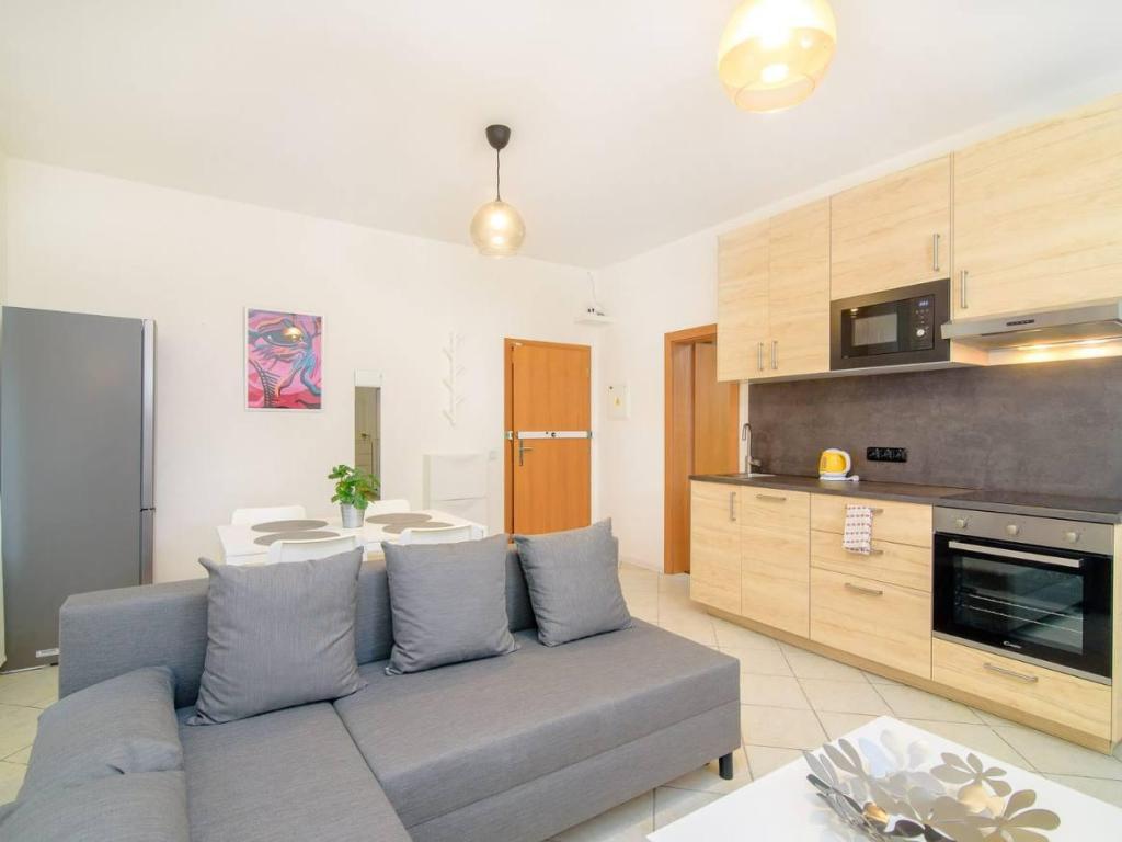 Pronájem bytu 2+kk 50 m2