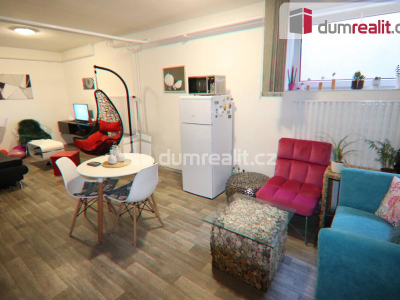 Pronájem bytu 1+kk 39 m2