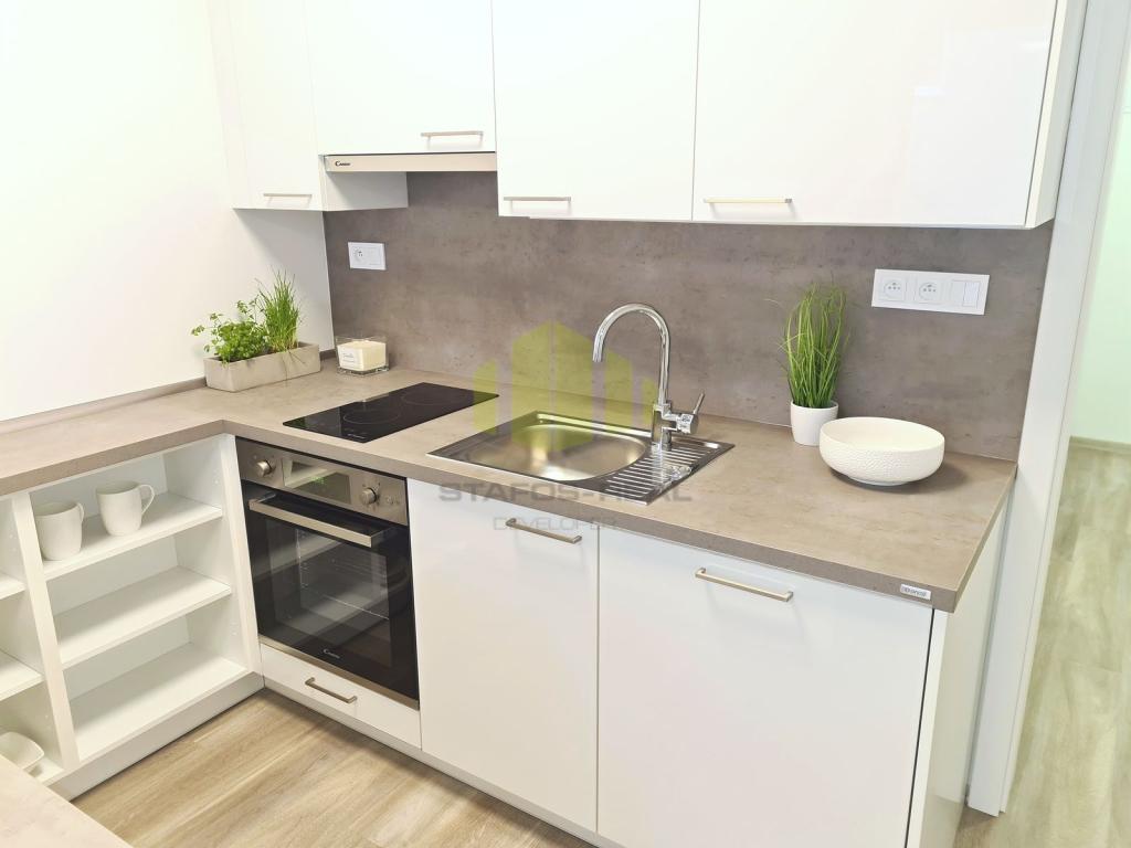 Pronájem bytu 1+kk 33 m2