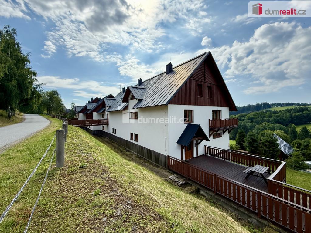 Pronájem bytu 3+kk 74 m2