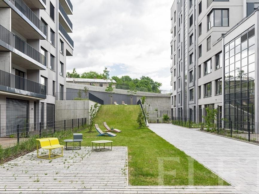 Pronájem bytu 1+kk 30 m2, Praha – náhled fotky 15