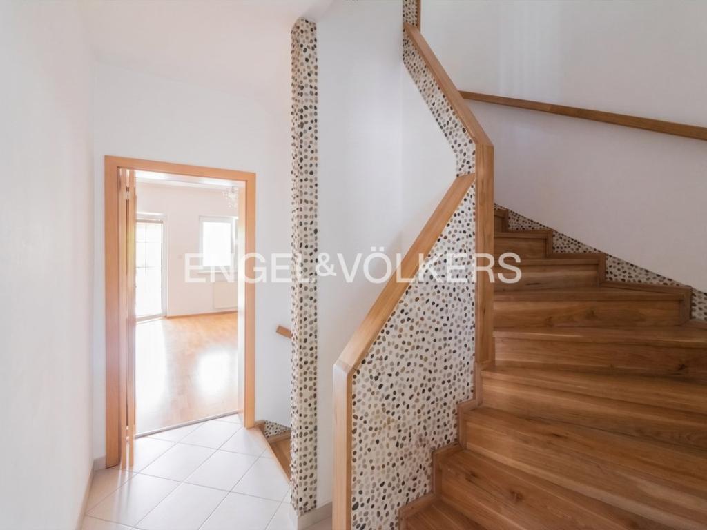 Pronájem domu 150 m2, Praha – náhled fotky 7