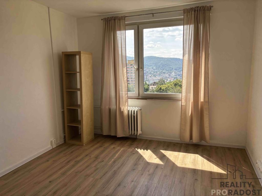 Pronájem bytu 1+1 37 m2