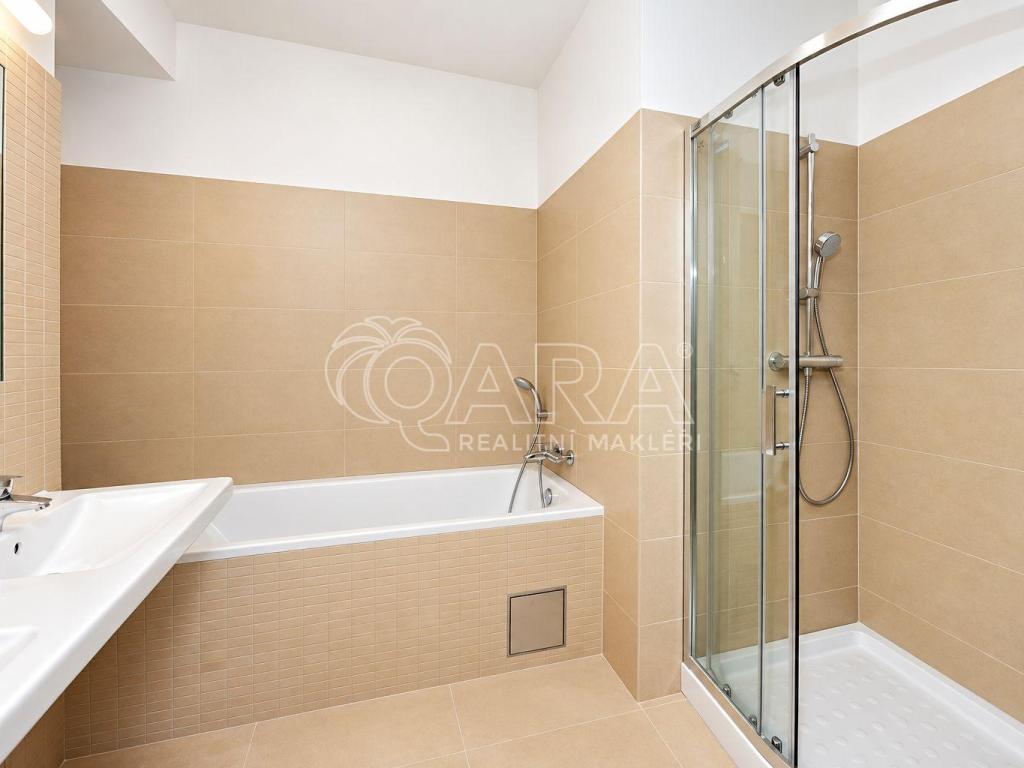 Pronájem bytu 3+1 108 m2, Praha – náhled fotky 15