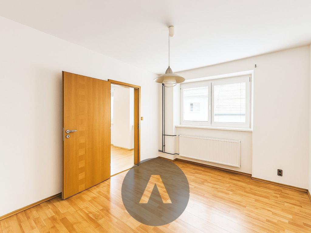 Listing 4