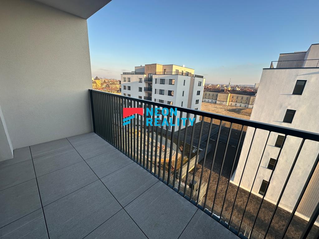 Pronájem bytu 1+kk 35 m2