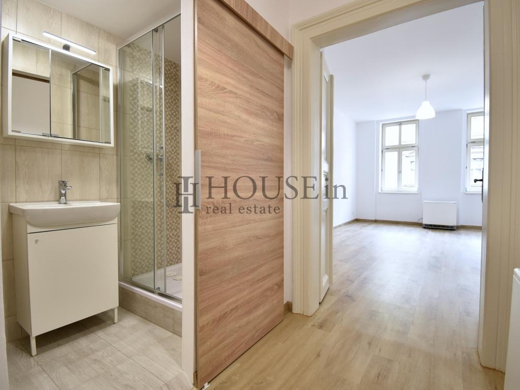 Pronájem bytu 1+kk 34 m² – pohled 6