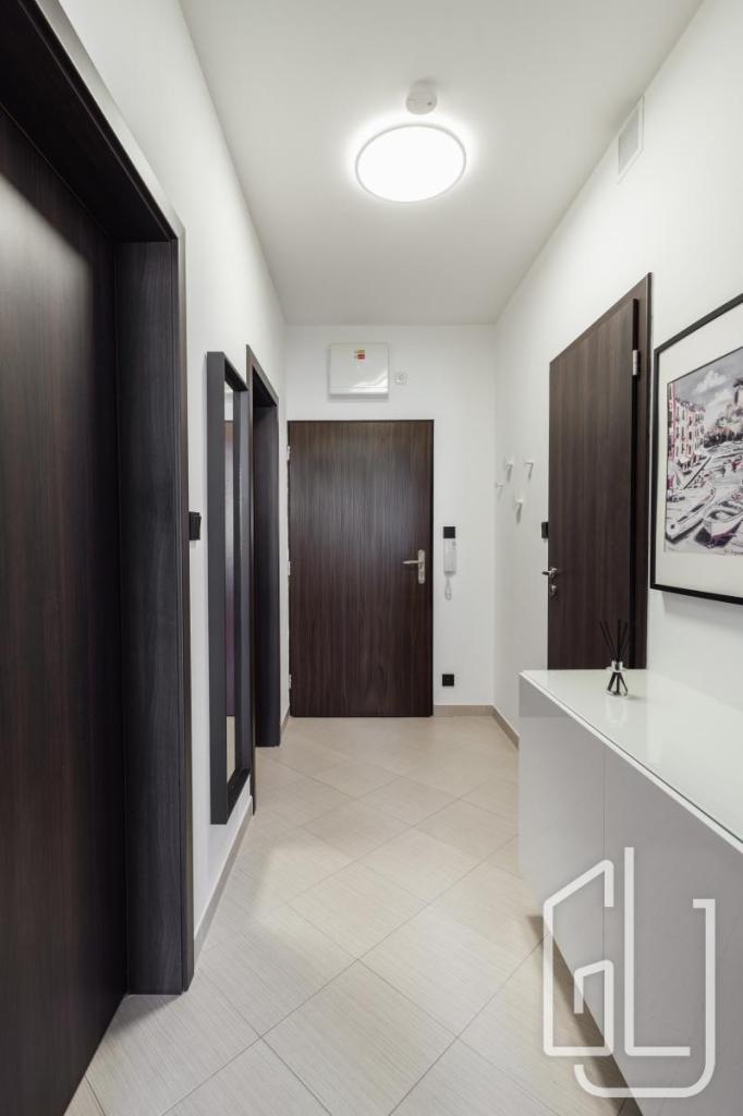 Prodej bytu 2+kk 56 m2, Praha – náhled fotky 19