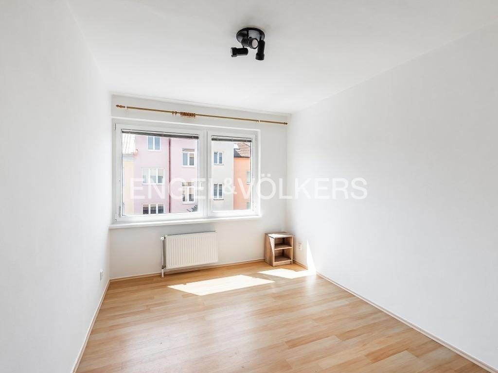 Pronájem bytu 4+kk 82 m2