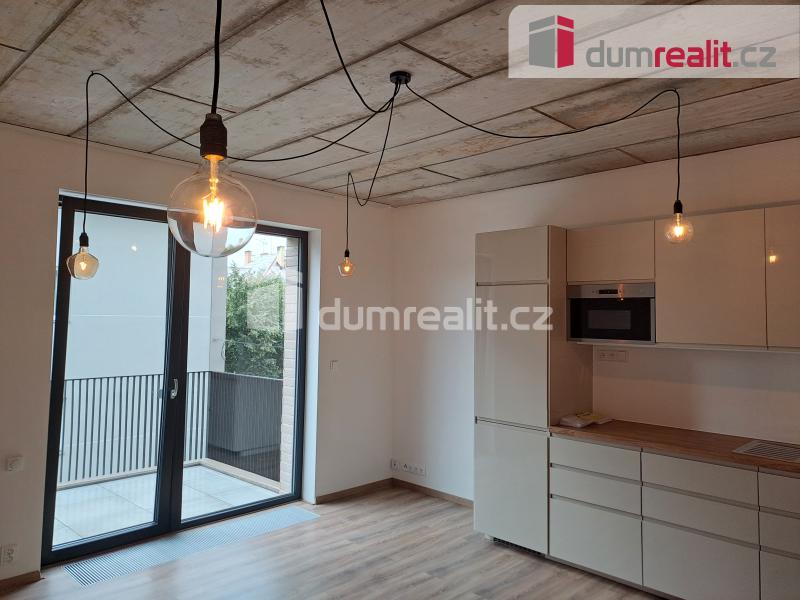 Pronájem bytu 1+kk 35 m2