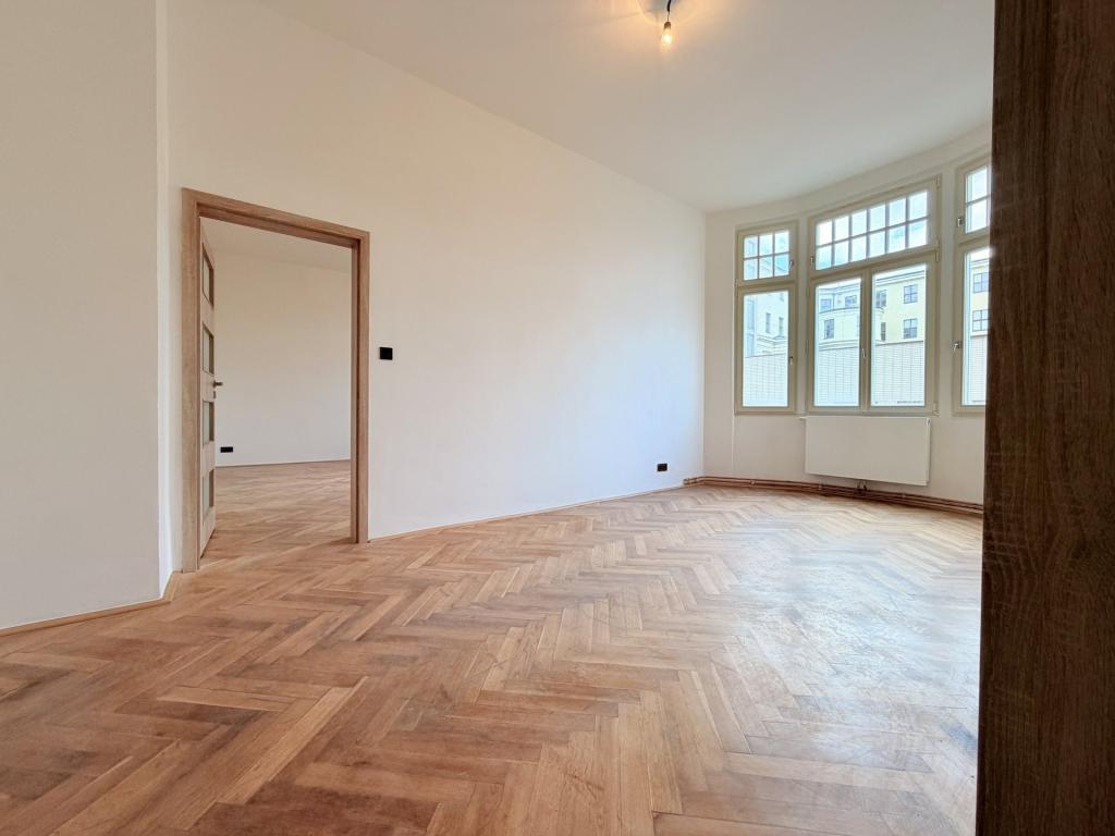 Pronájem bytu 3+1 74 m2, Plzeň – náhled fotky 11