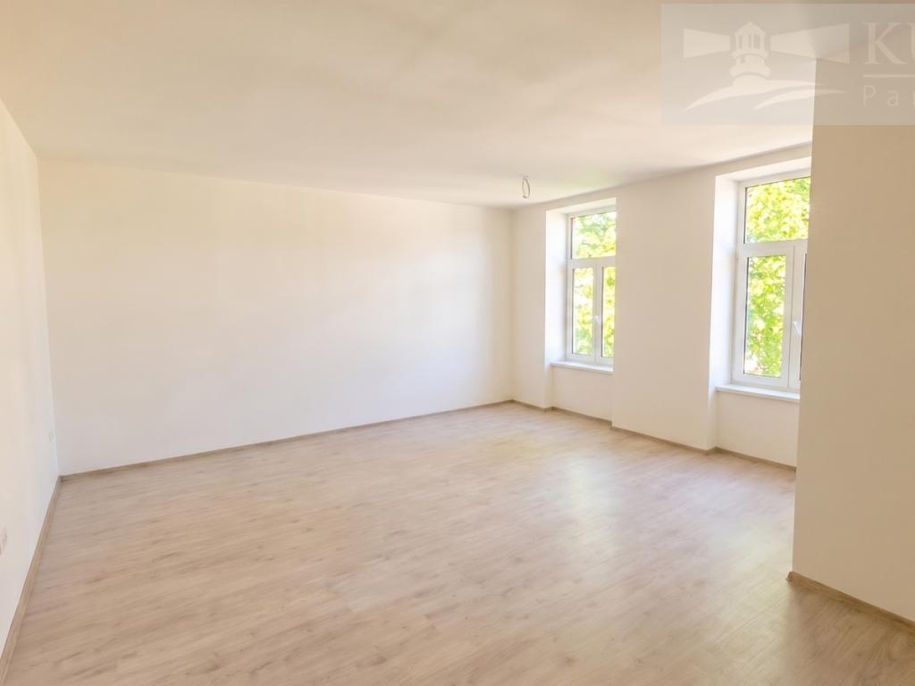 Pronájem bytu 1+kk 42 m2