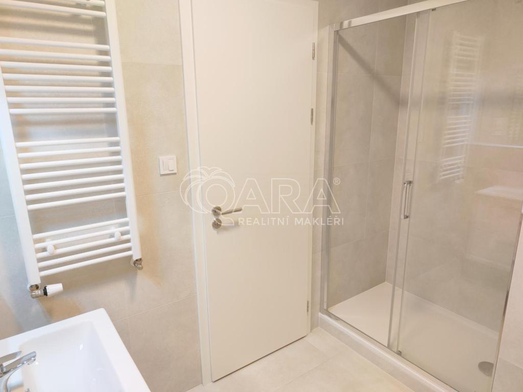 Prodej bytu 1+kk 32 m2, Praha – náhled fotky 11