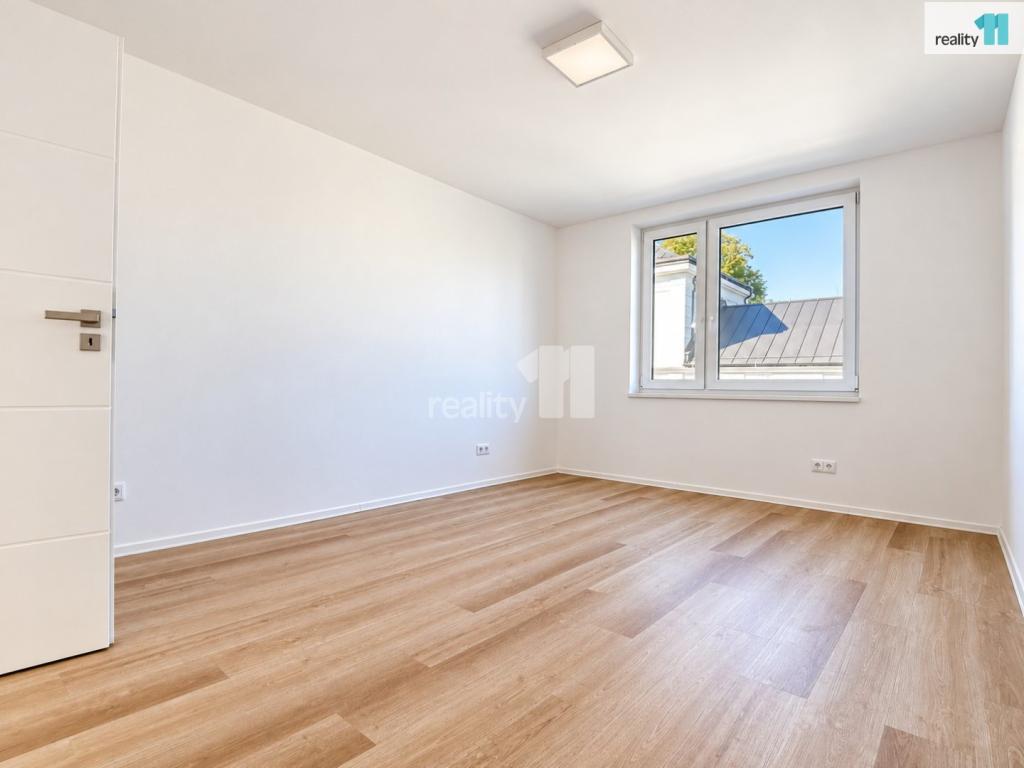 Pronájem bytu 3+kk 106 m2