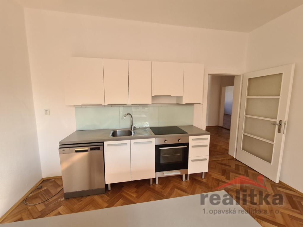 Pronájem 4+1, Opava - Englišova, 19000 Kč, 100 m2