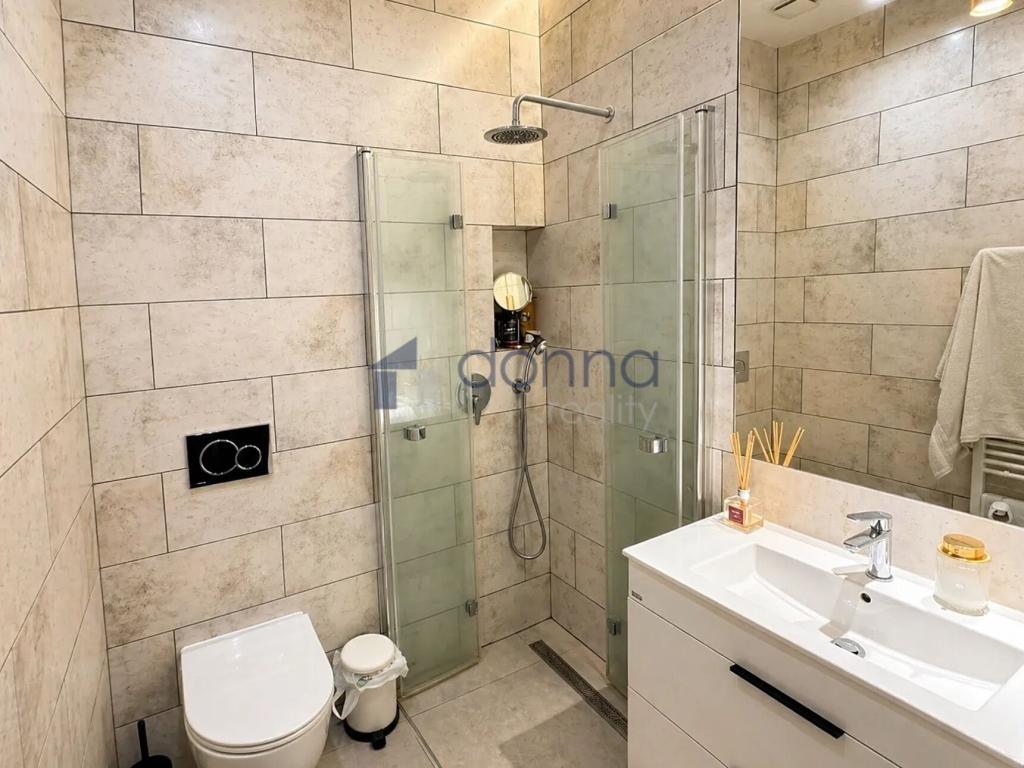 Pronájem bytu 2+kk 63 m2