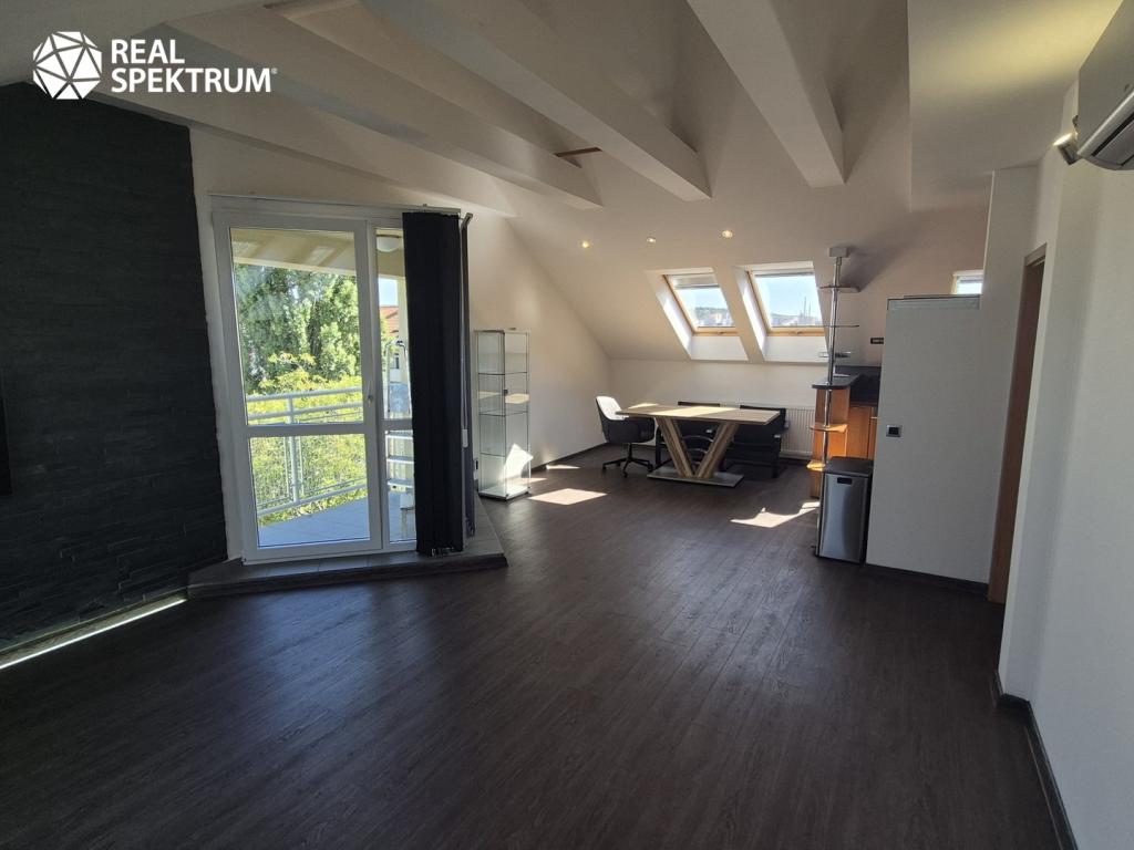 Pronájem bytu 2+kk 74 m2