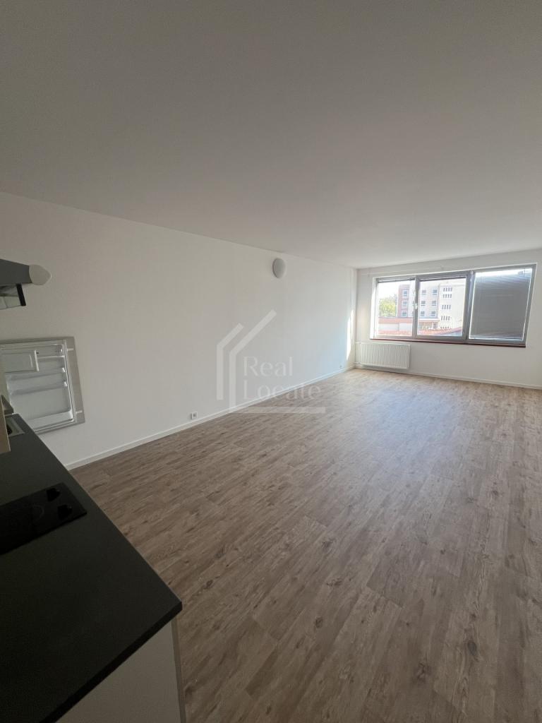 Pronájem bytu 1+kk 37 m2