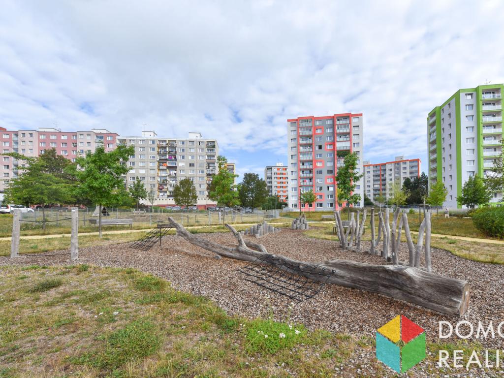 Pronájem bytu 1+kk 36 m2, Plzeň – náhled fotky 17