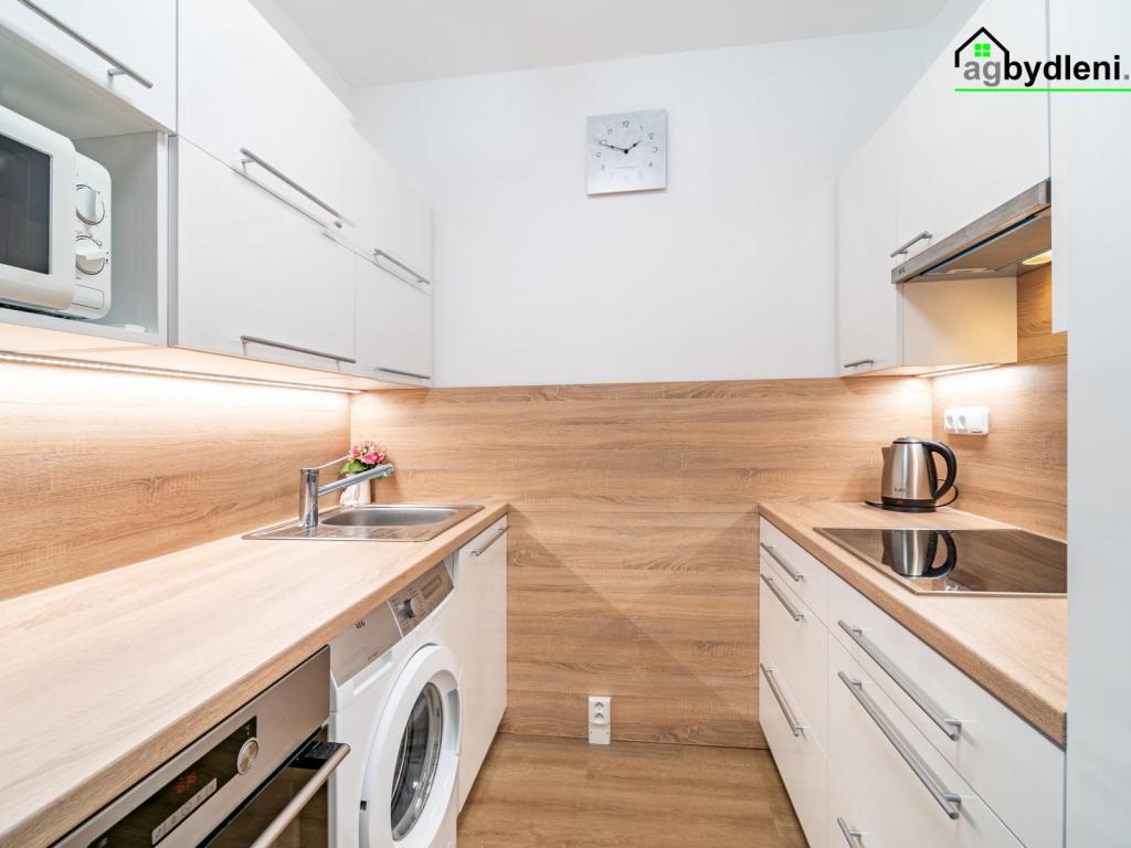 Pronájem bytu 2+kk 42 m2