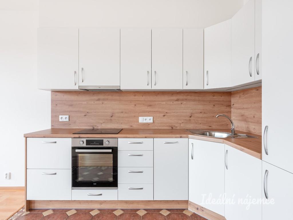 Pronájem bytu 3+kk 74 m2