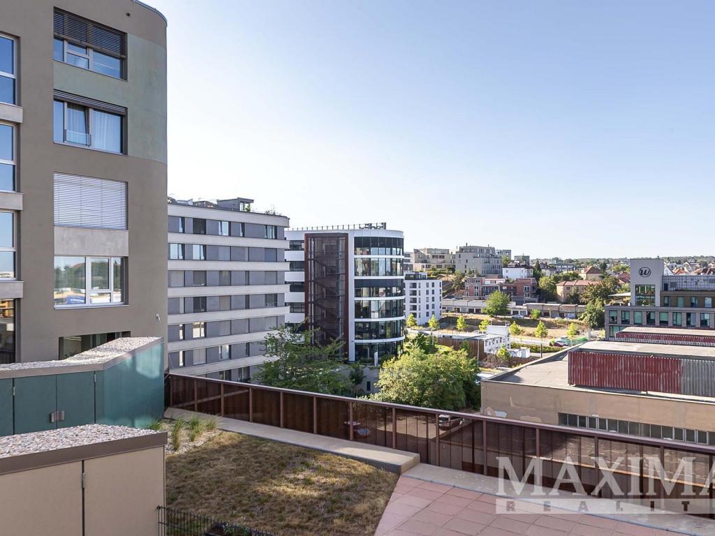 Prodej bytu 1+kk 37 m2, Praha – náhled fotky 15