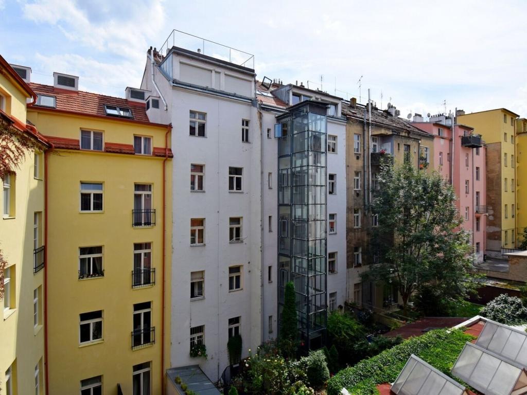 Pronájem bytu 1+kk 23 m2, Praha – náhled fotky 8