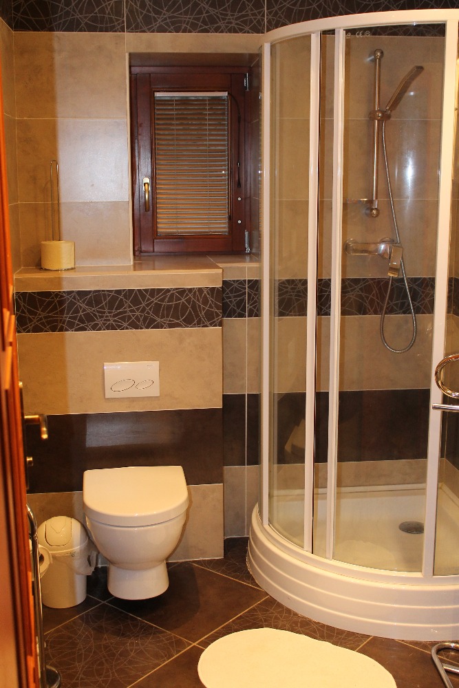 Spolubydleni bytu 1 lůžko 180 m2