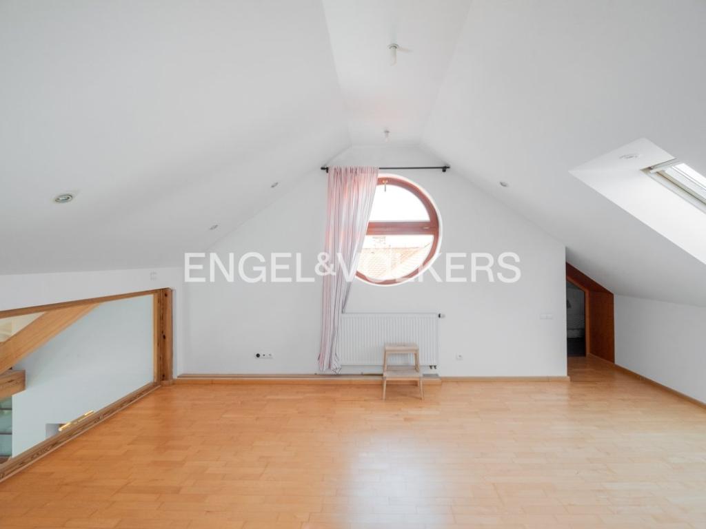 Pronájem domu 440 m2, Praha – náhled fotky 11