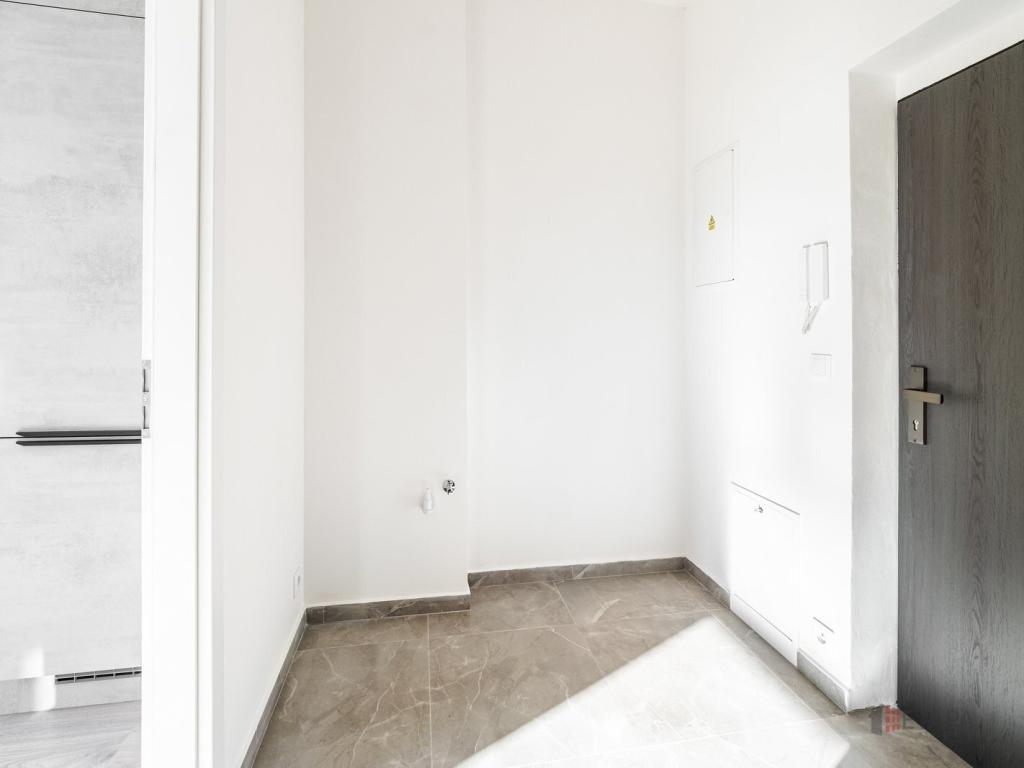 Pronájem bytu 1+kk 34 m2, České Budějovice – náhled fotky 10