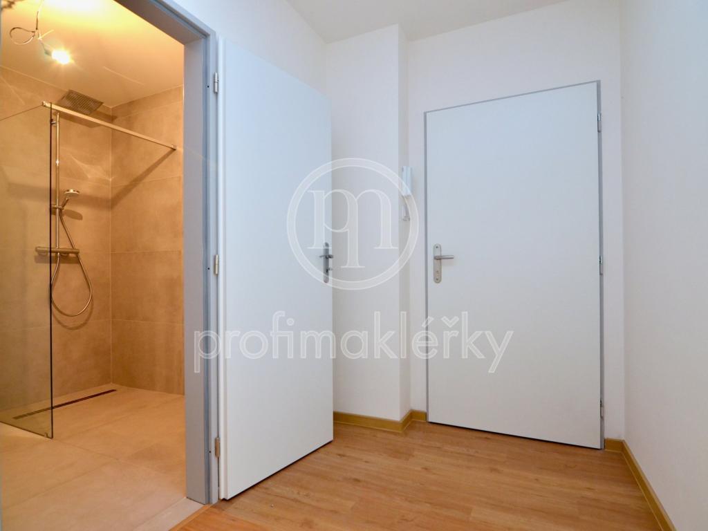 Byt 2+kk – Oslavany, Padochov – další