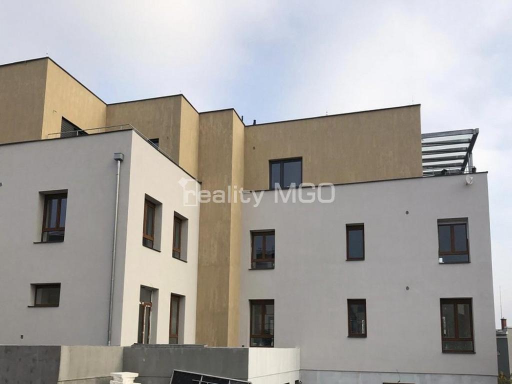 Pronajem bytu 2+kk 50 m2