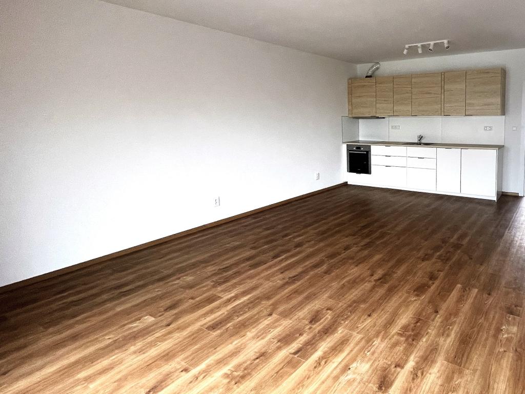 Pronajem bytu 1+kk 38 m2
