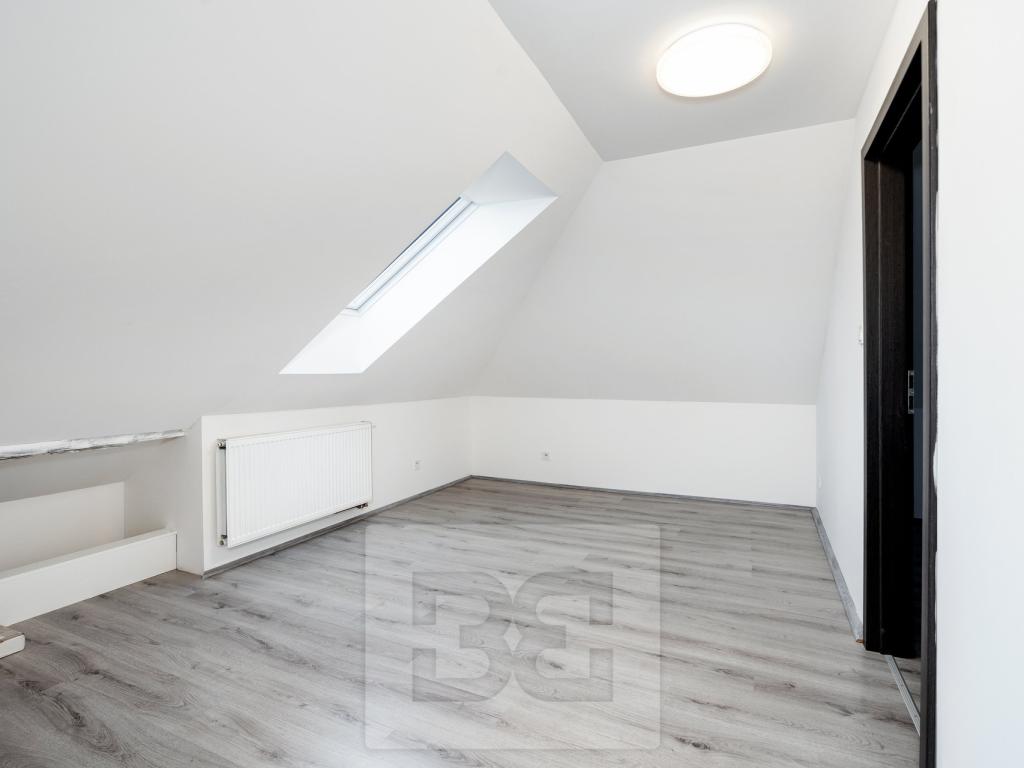 Prodej domu 262 m2, Králův Dvůr – náhled fotky 27