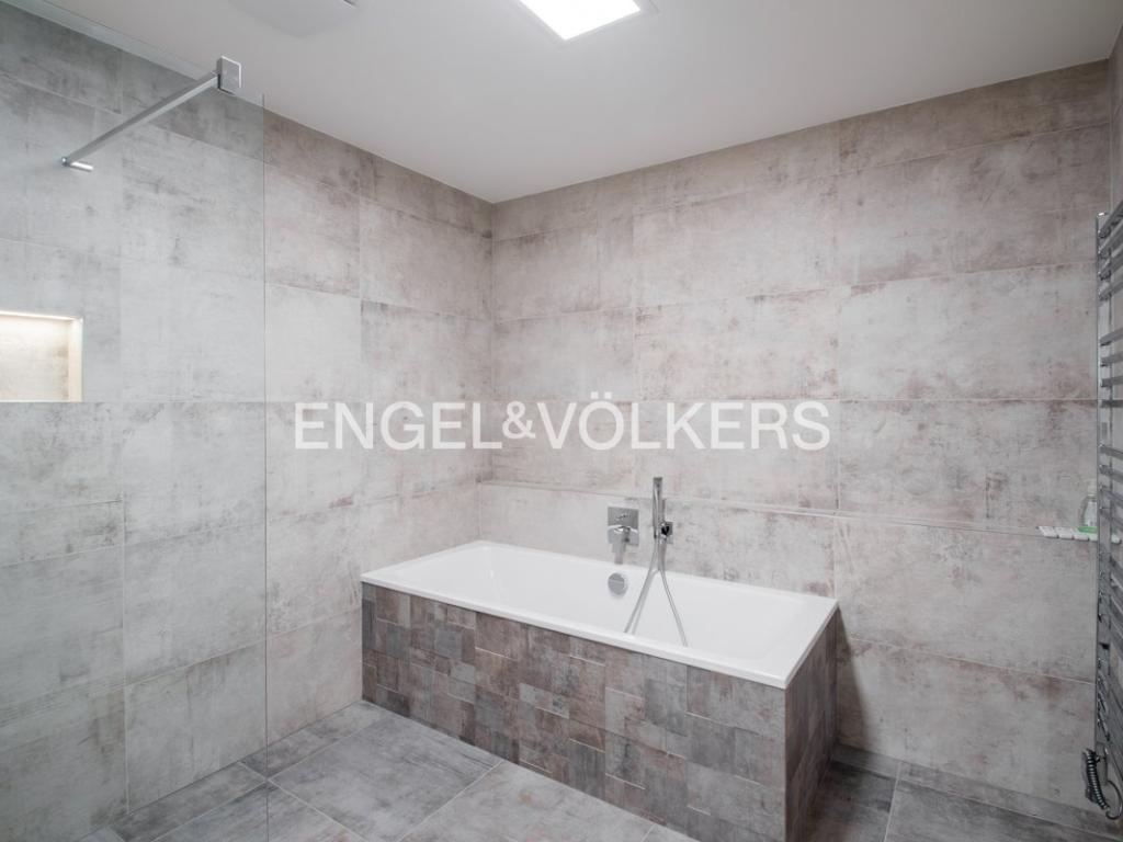 Pronájem bytu 5+kk 139 m2, Praha – náhled fotky 9