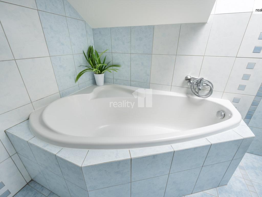 Prodej domu 200 m2, Kamenice – náhled fotky 18