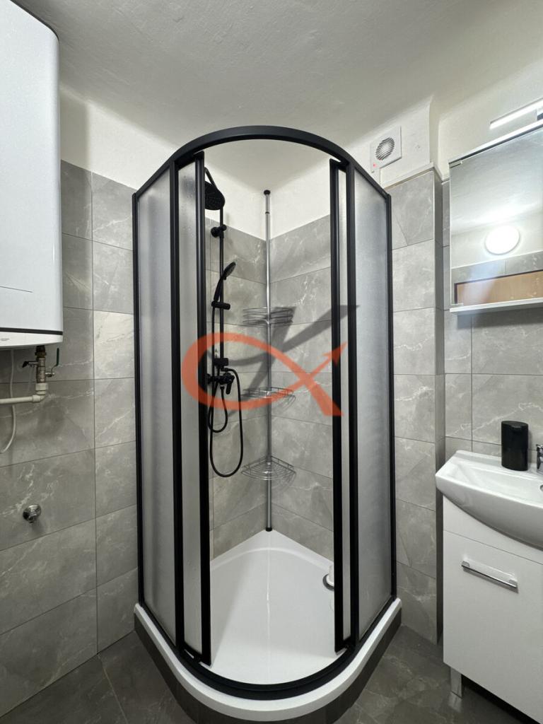 Pronájem bytu 2+1 52 m2, Rožnov pod Radhoštěm – náhled fotky 17