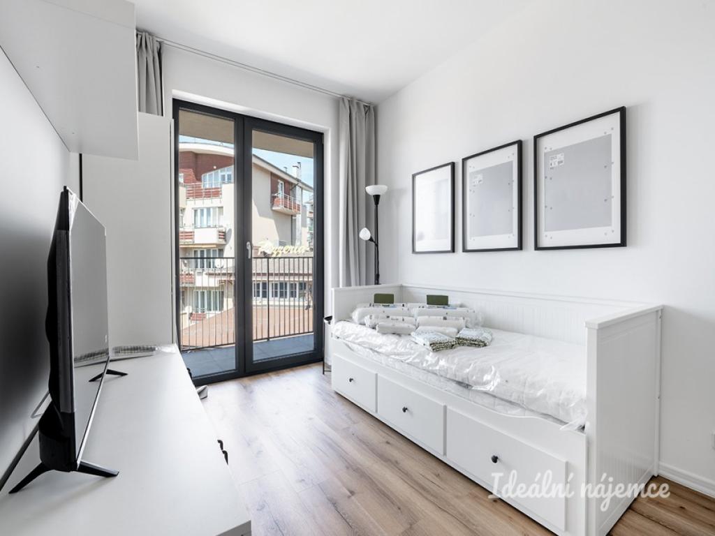 Pronájem bytu 1+kk 27 m2