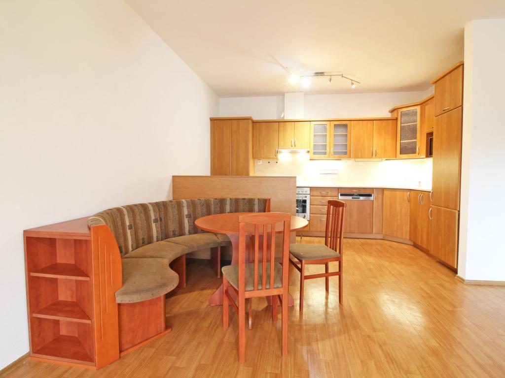 Pronájem bytu 3+kk 84 m2