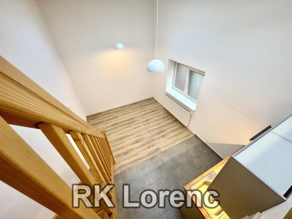 Pronájem bytu 1+kk 32 m2