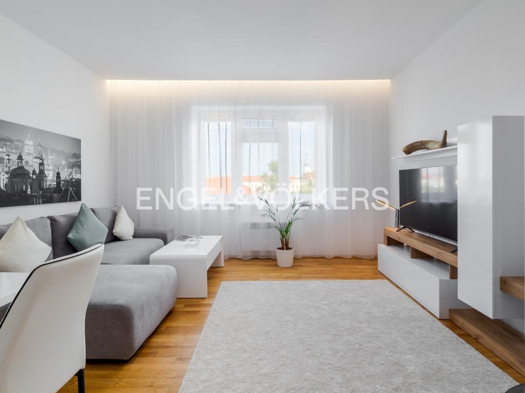 Pronájem bytu 1+kk 38 m2